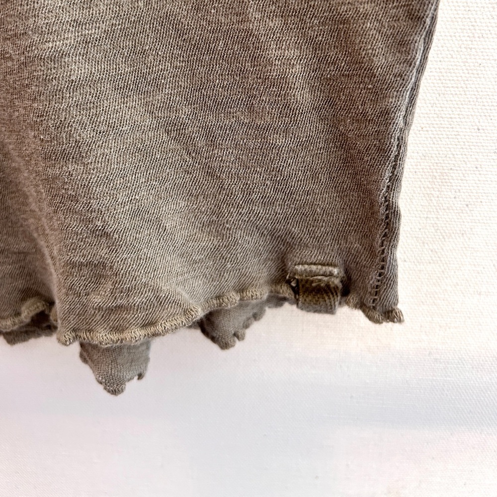 Free People We The Free Taupe Burnout Tee Raw Hem Boho Top XL NWOT - Picture 7 of 10